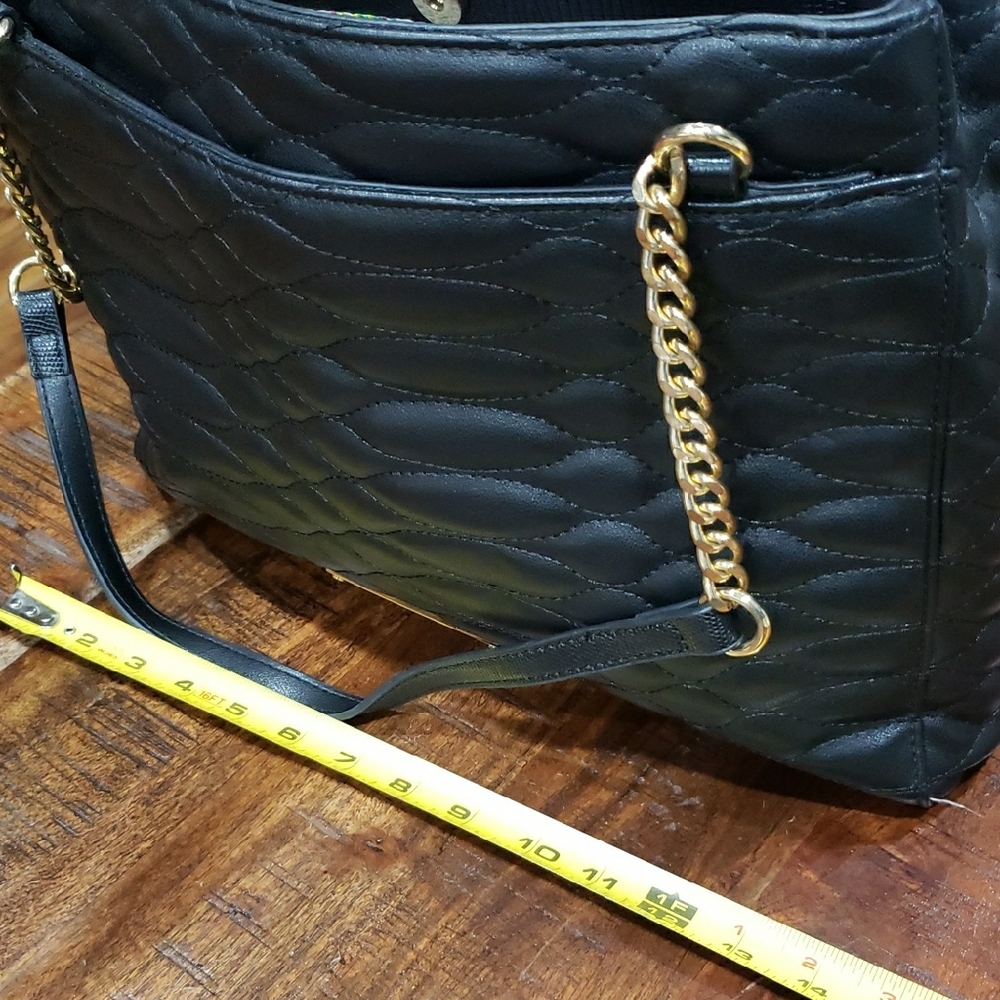 Black Heart-Embellished Women's Bag - Picture 4 of 9